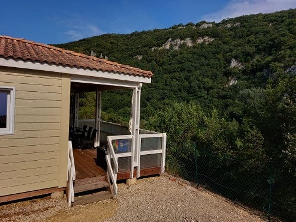 Bungalow mit Blick auf die Cèze-Schlucht