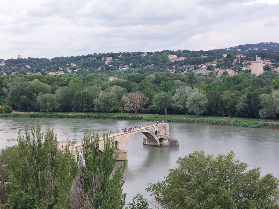 Die vielbesungene Brücke von Avignon