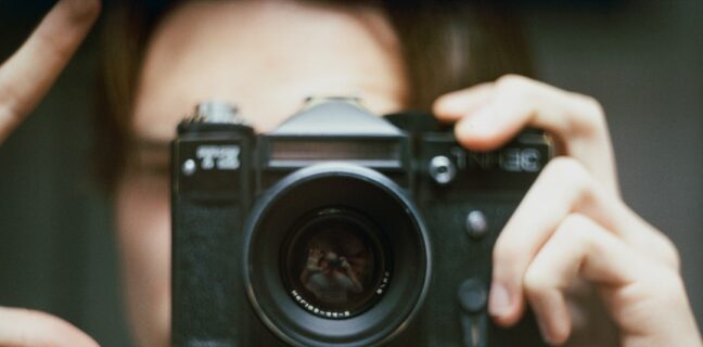 Narzissmus bei Kindern: Erkennst du die Anzeichen? Photo Mirror reflection