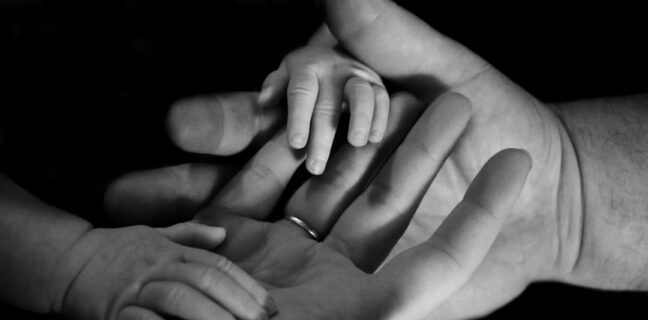 Top 20 Sehenswürdigkeiten von Malaysia für den Familienurlaub Photo Family at Petronas Towers