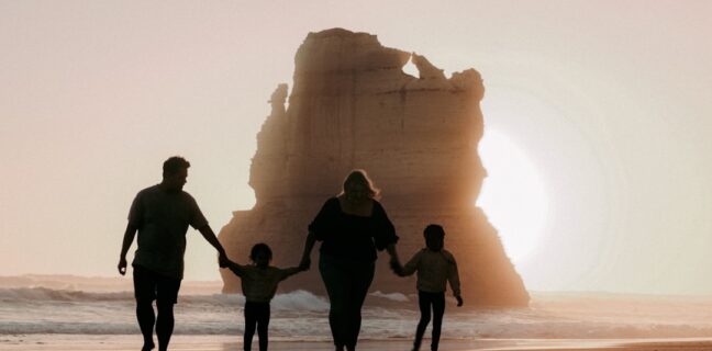 Top 20 Sehenswürdigkeiten von Slowakei für den Familienurlaub Photo Family hiking