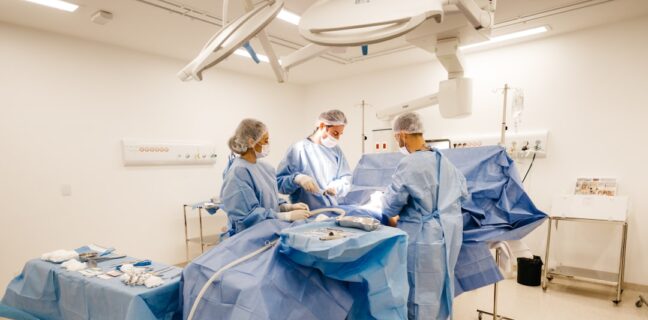 Sanfter Kaiserschnitt: Was du wissen solltest Photo Operating room
