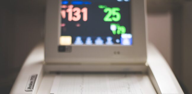 16. ssw. Einfach alles, was Du über die 16. Schwangerschaftswoche wissen musst. Photo Ultrasound scan