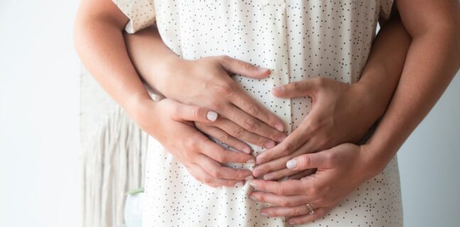 32. ssw. Einfach alles, was Du über die 32. Schwangerschaftswoche wissen musst. Photo Baby bump