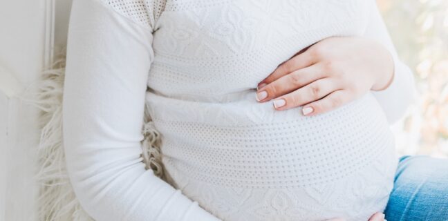 35. ssw. Einfach alles, was Du über die 35. Schwangerschaftswoche wissen musst. Photo Baby bump