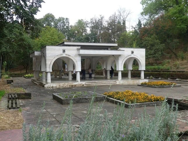 Die Quelle „Momina Salza“ Das SPA-Hotel Hissar