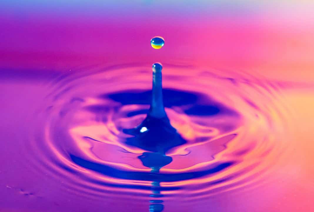 Bereite dich auf die Wassergeburt vor! Photo Water birth