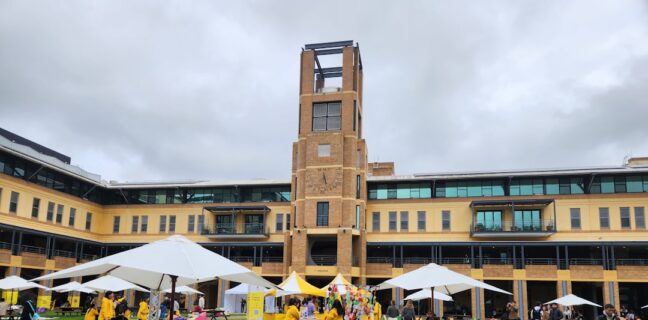 Mein Studiumssemester in Deutschland Photo University campus