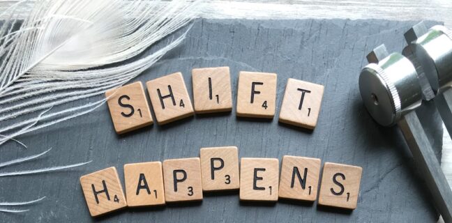 Bist du bereit für die IHK Ausbildereignungsprüfung? Photo Training materials