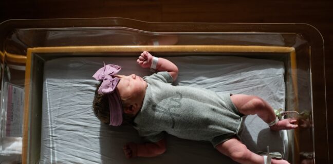 Wie du den Babyschlaf deines 1-jährigen verbessern kannst Photo Sleeping baby