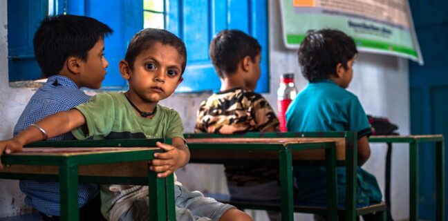 Das britische Schulsystem: Was du wissen musst Photo School uniforms