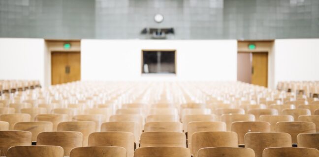 Die Top BWL-Unis in Deutschland: Welche ist die beste für dich? Photo University ranking