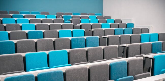 Künstliche Intelligenz Studium in Deutschland: Alles, was du wissen musst Photo University classroom