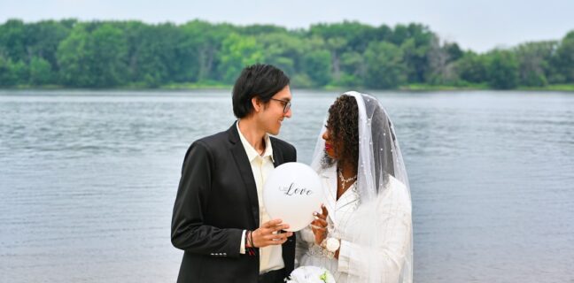 Der perfekte Hochzeitsfotograf: Tipps und Tricks für deine Traumhochzeit Photo Wedding couple