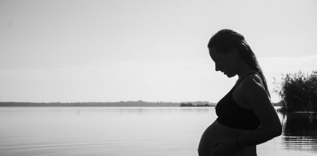 Hebamme in der Schwangerschaft: Was du wissen musst Photo Pregnant woman