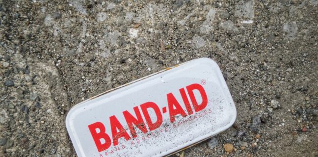 Erste-Hilfe-Maßnahmen: Welche Optionen hast du? Photo First aid kit