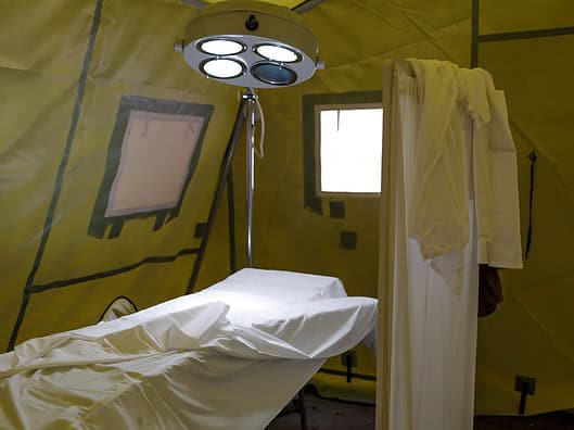 Meine Darmkrebsoperation: Ein persönlicher Erfahrungsbericht Photo Surgical equipment