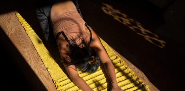 Rückbildung online: Meine Erfahrung und Tipps Photo Yoga mat