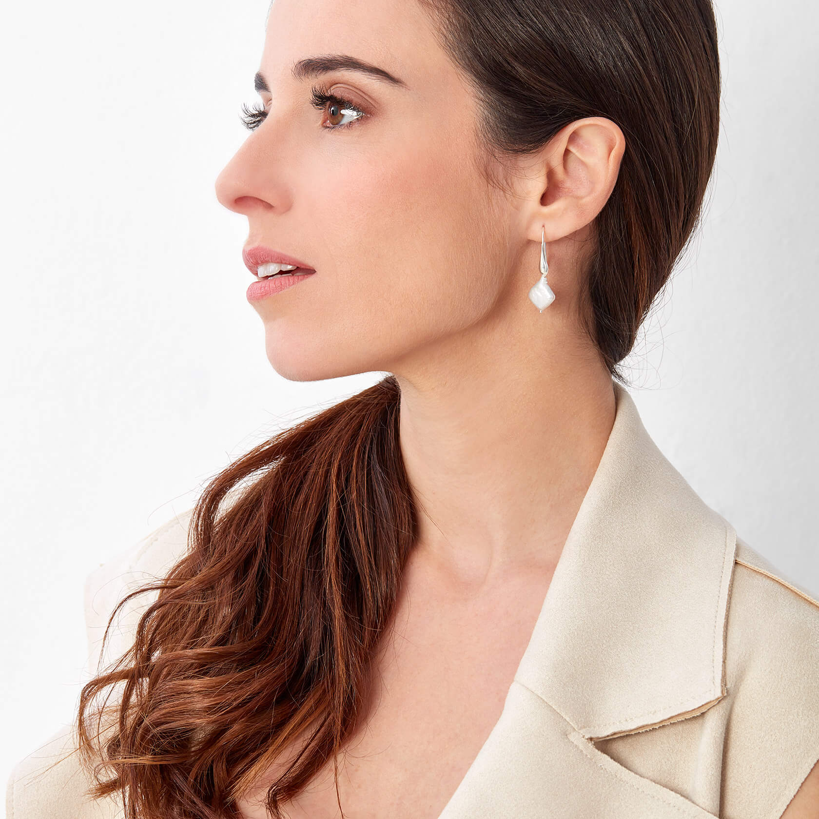 Pendientes de gancho con perla nakar