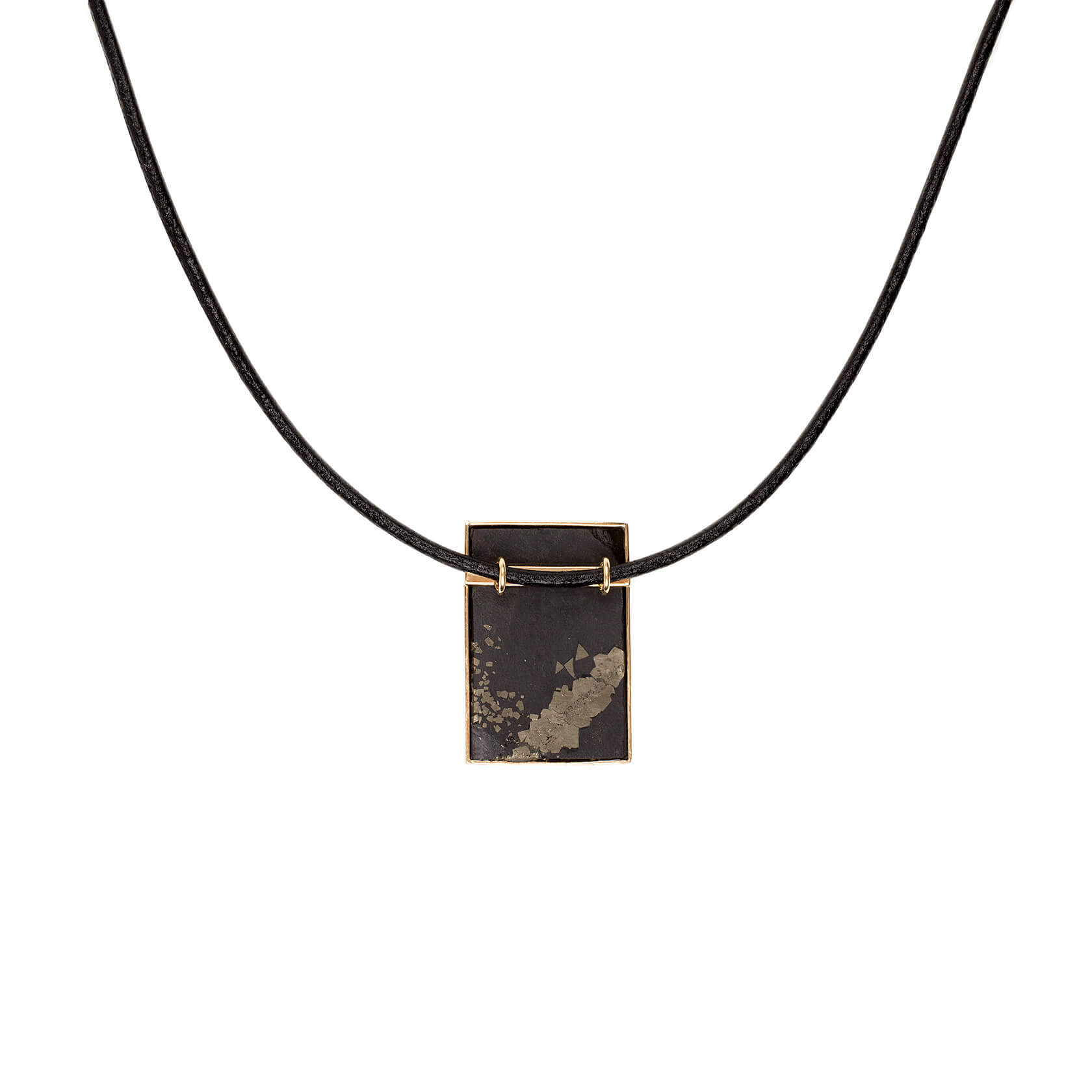 Jet pendant