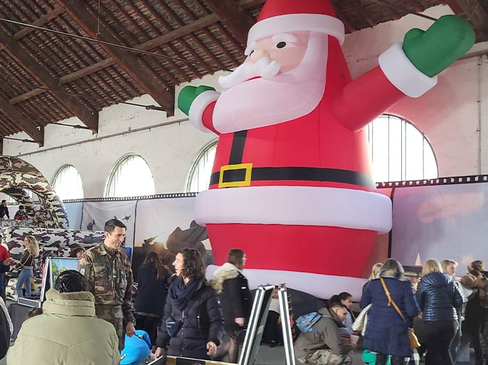 location de père Noêl gonflable