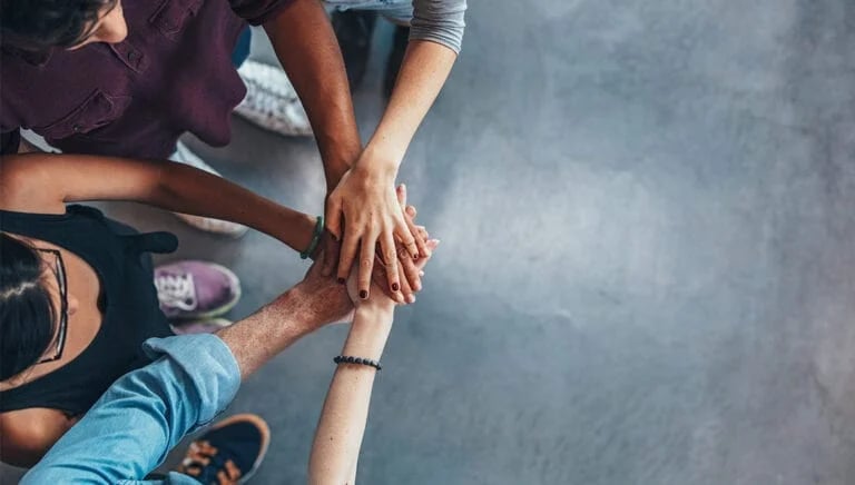 Client Relationships Guide: Ways to Build Strong Relationships with Clients 4 Digital Transformation Solutions Building a new digital world 3