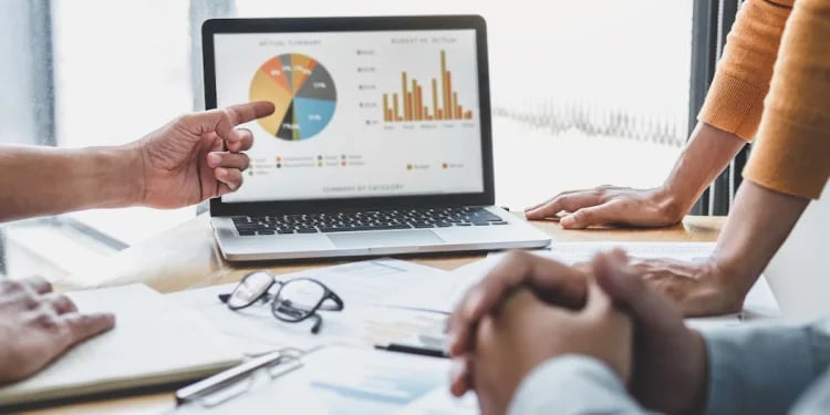 7 Essential Key Marketing KPIs to Know and Measure 2 7 Essential Key Marketing KPIs to Know and Measure 1