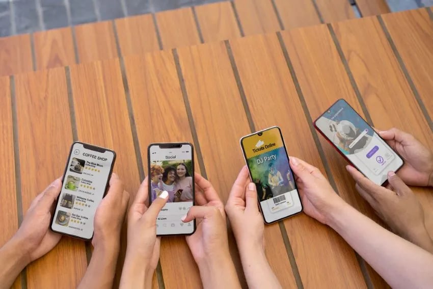 The Influence of Mobile Marketing on Buyer Decisions 2 The Influence of Mobile Marketing on Buyer Decisions 1