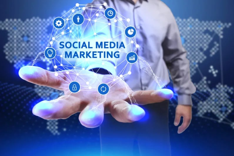 Social Media Marketing: Build Your Strategy 2 Social Media Marketing Build Your Strategy 1