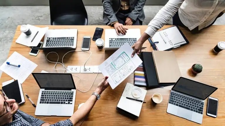 Web App or Website – What’s Right for Your Business? 3 fdsf