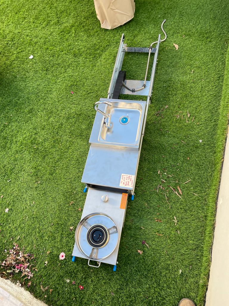 מגירה נשלפת כולל כיור וברז מתקפל כולל כירת גז