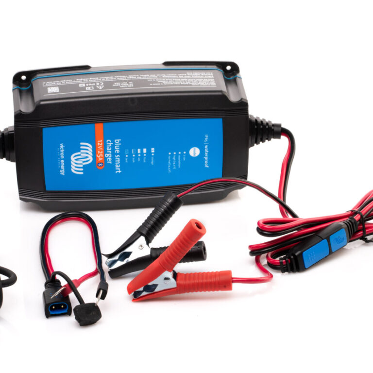 מטען מצברים - VICTRON IP65 - 12V 25A