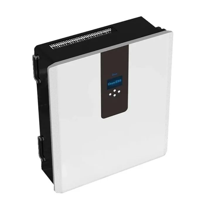 DEYE ALL IN ONE 5KW מערכת אגירה סולארית: סוללה סולארית קירית ומסוגננת עם תצוגה, חיונית למערכות אנרגיה מתחדשת.