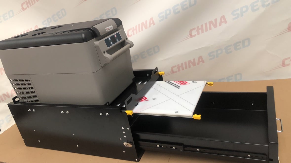 ⁦מגירה נשלפת כולל דלפק לקרוואן/רכב⁩ &ndash; תמונה ⁦2⁩