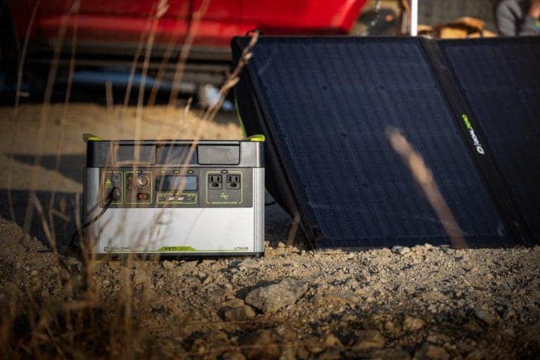 ⁦פאנל סולארי מתקפל - GOALZERO NOMAD 200⁩ – תמונה ⁦3⁩