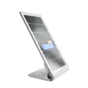 NEWTEC CARBON 48Wh קיט סולארי לשטח כולל פאנלים סולאריים פוטו-וולטאיים ניידים עם מעמד מתקפל, המייצרים אנרגיה נקייה.