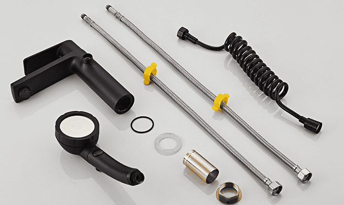 ⁦ברז כיור שחור כולל דוש⁩ &ndash; תמונה ⁦2⁩