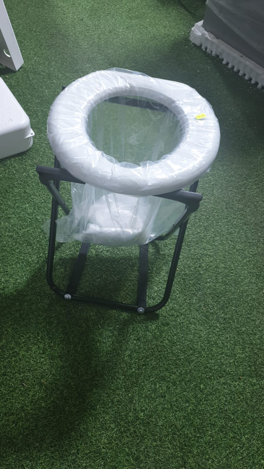 ⁦כיסא אסלה מתקפל לקמפינג⁩ – תמונה ⁦3⁩