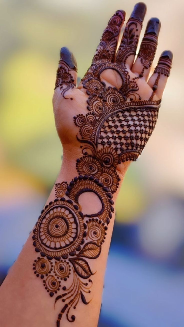 Dubai Simple Henna Designs