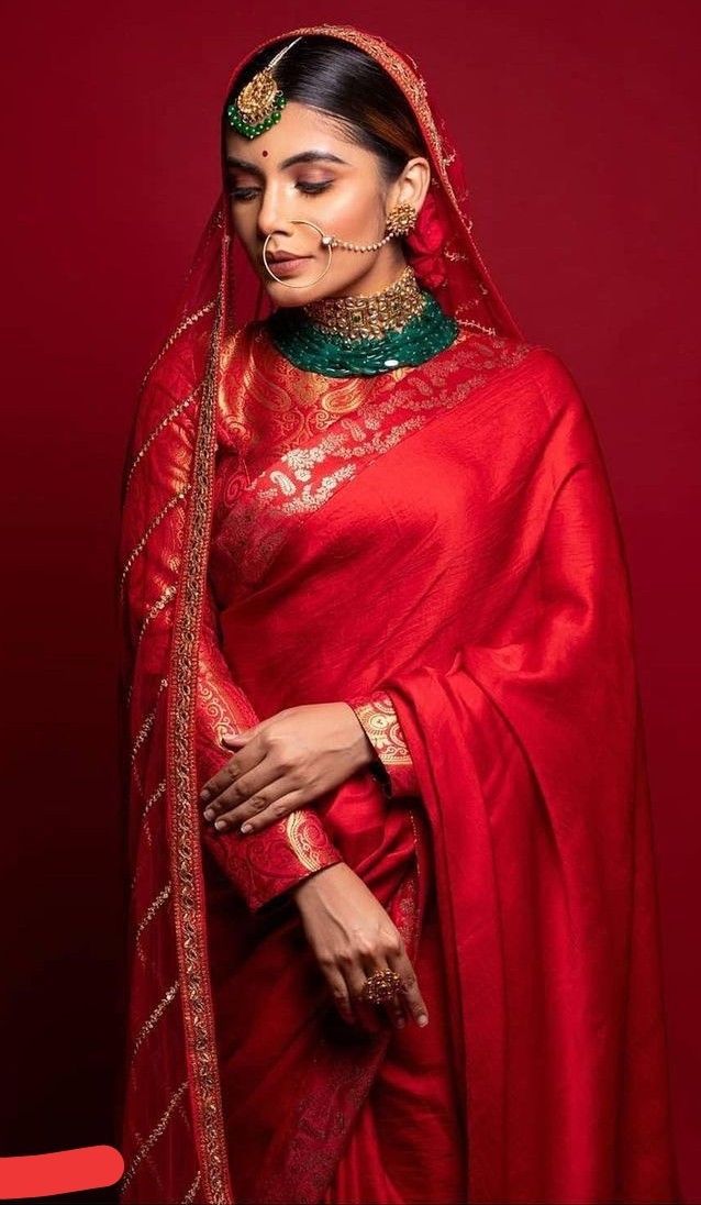 Red Bridal Reception Bengali Bride