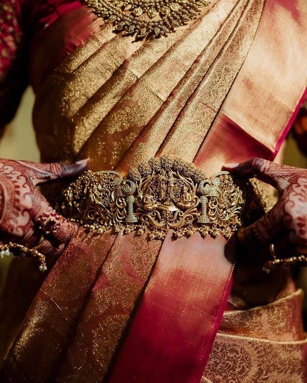 Bridal Kamarbandh Belt in Temple Jewellery Set