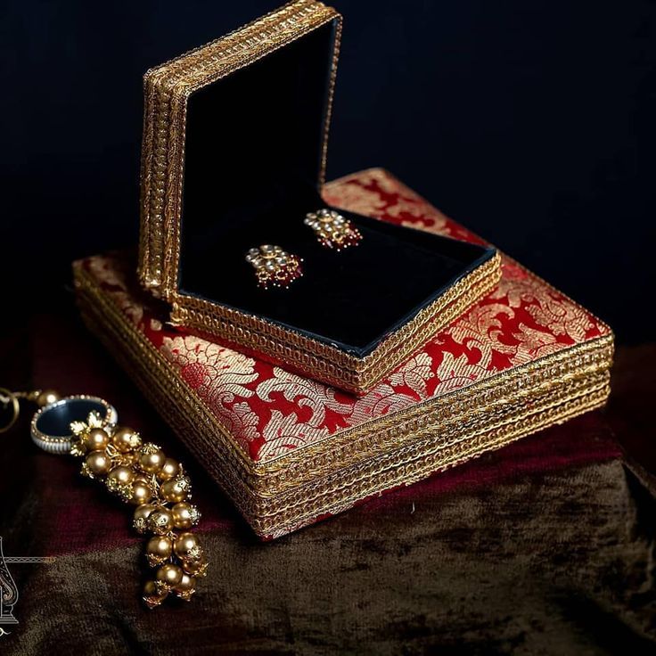 Trousseau Jewellery Bridal Vanity Box