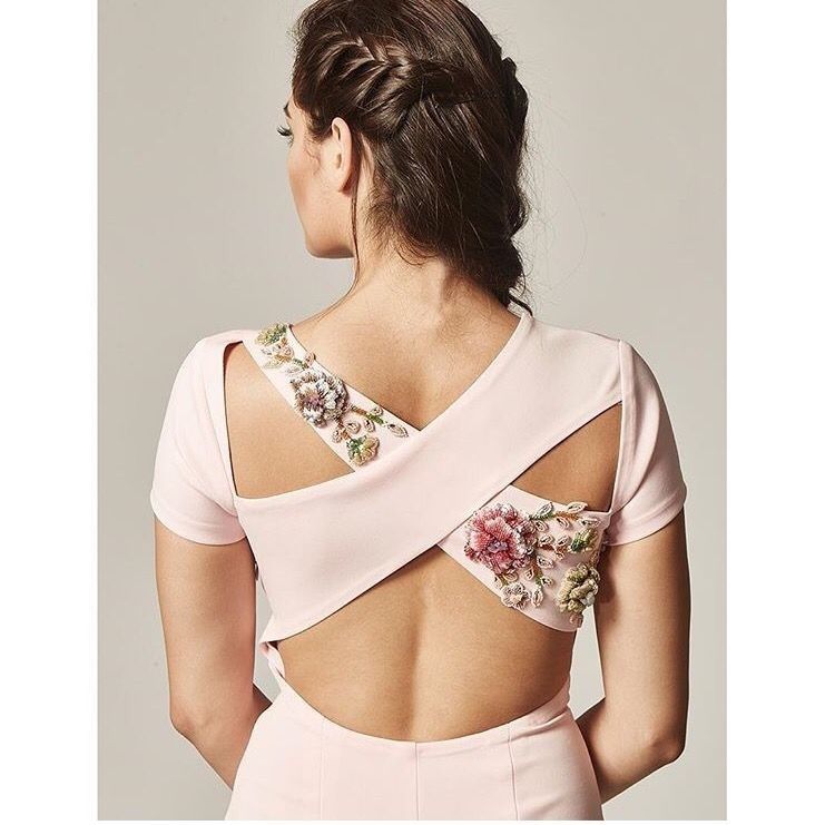 The Criss Cross Wedding Machine Embroidery Blouse Designs