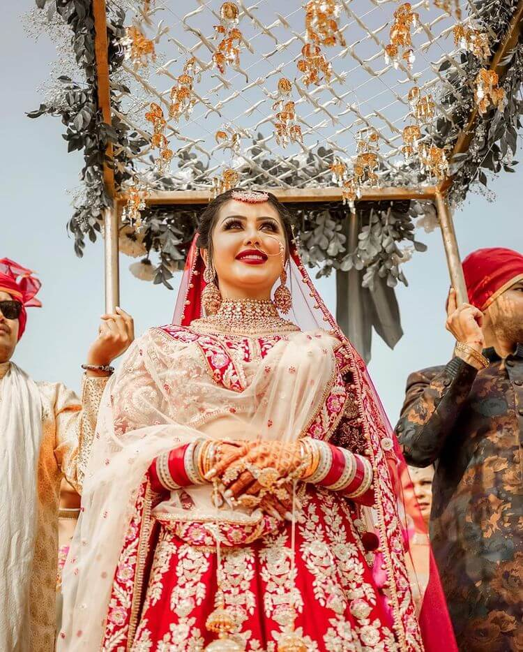 Bridal Entry Chadar with kaleeras