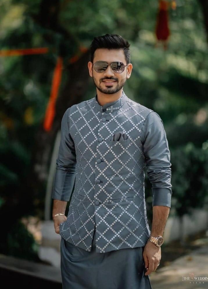 The Patiala Bottom Manyavar Designs