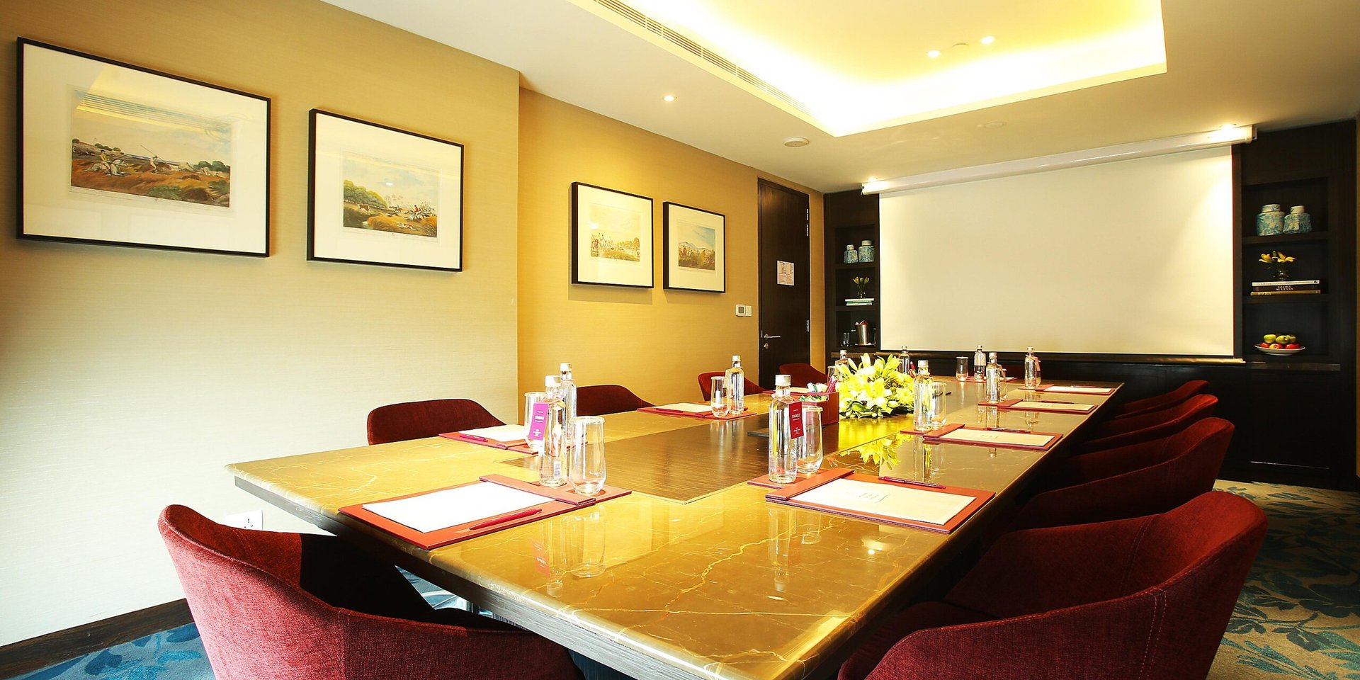 Crowne Plaza Mayur Vihar Crowne Plaza Mayur Vihar