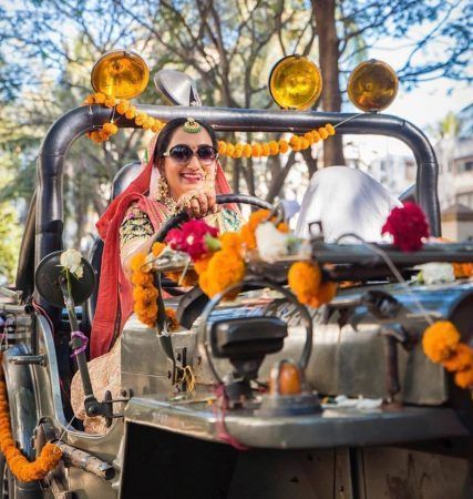 Genda Fool Wala Simple Car Decoration for Wedding