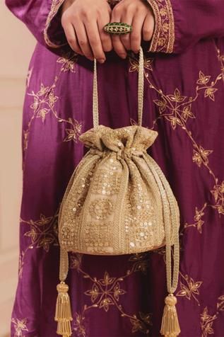 Top 15 Beautiful Bridal Potli Bags and Clutches