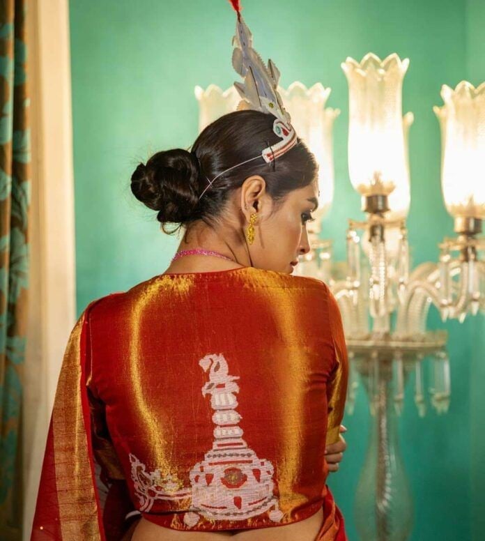 Groom’s ‘Topor’ Benarasi Blouse Design for Bengali Wedding