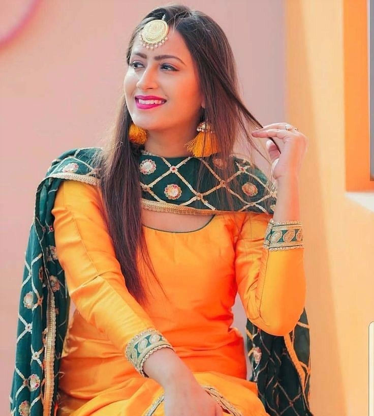 Emerald Green Phulkari Dupatta